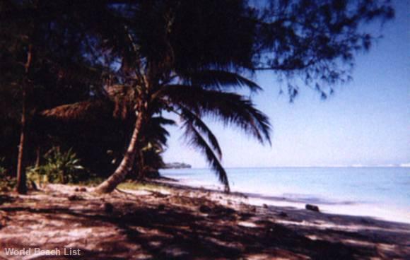 The beach at Titikaveka