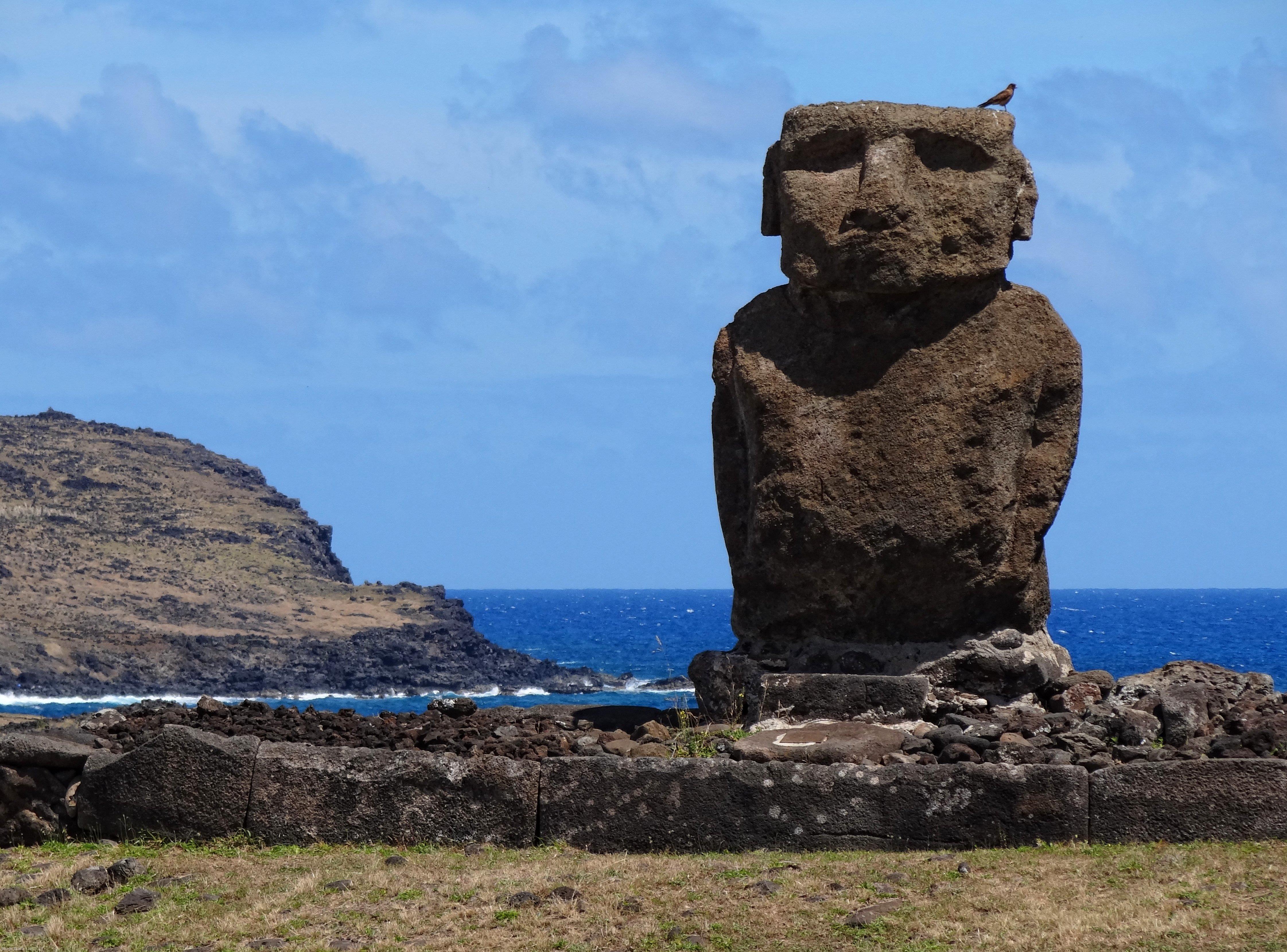 Ahu Ature on Anakena Beach